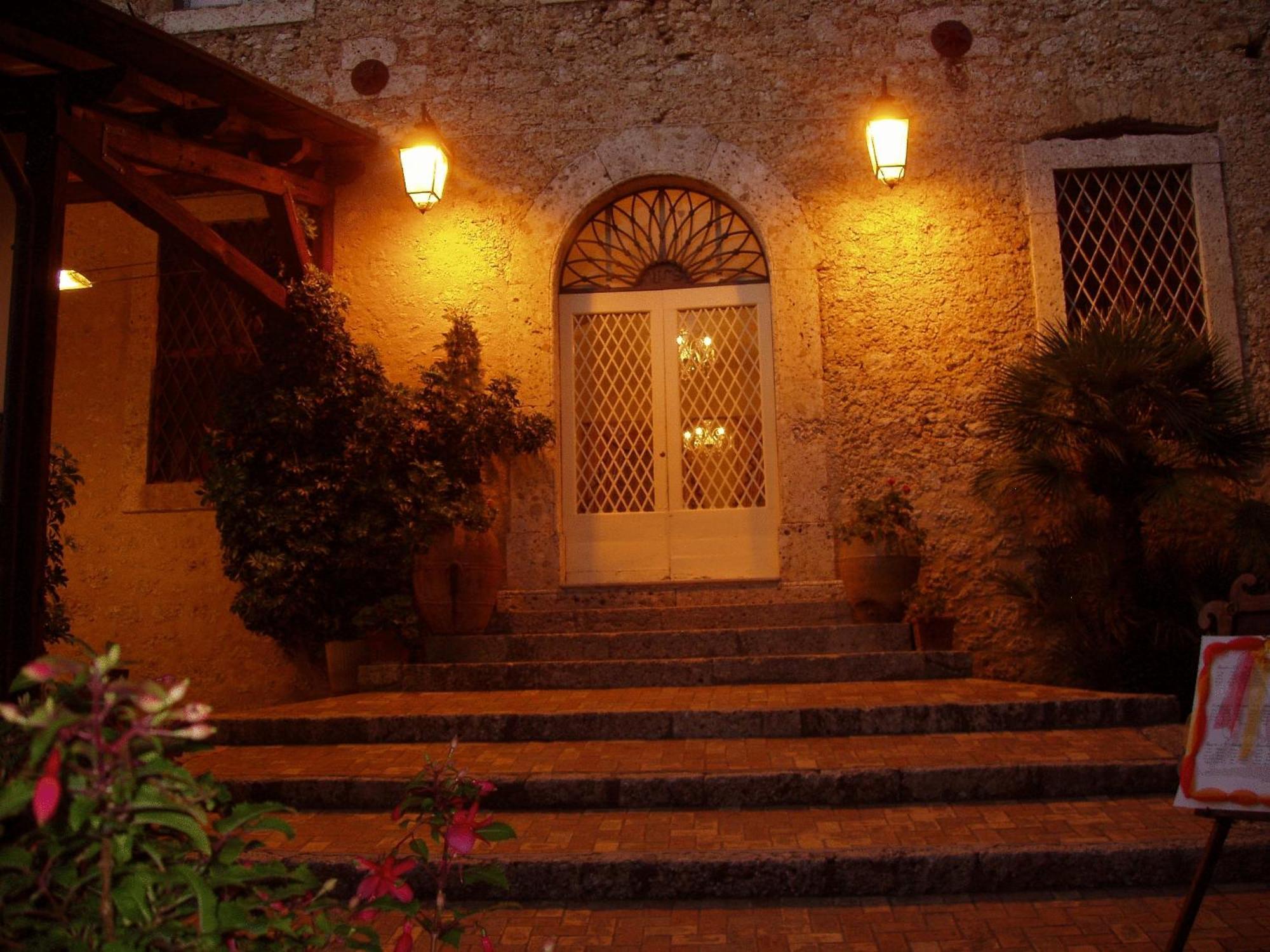 Hotel Il Cavalier D'Arpino Exterior foto