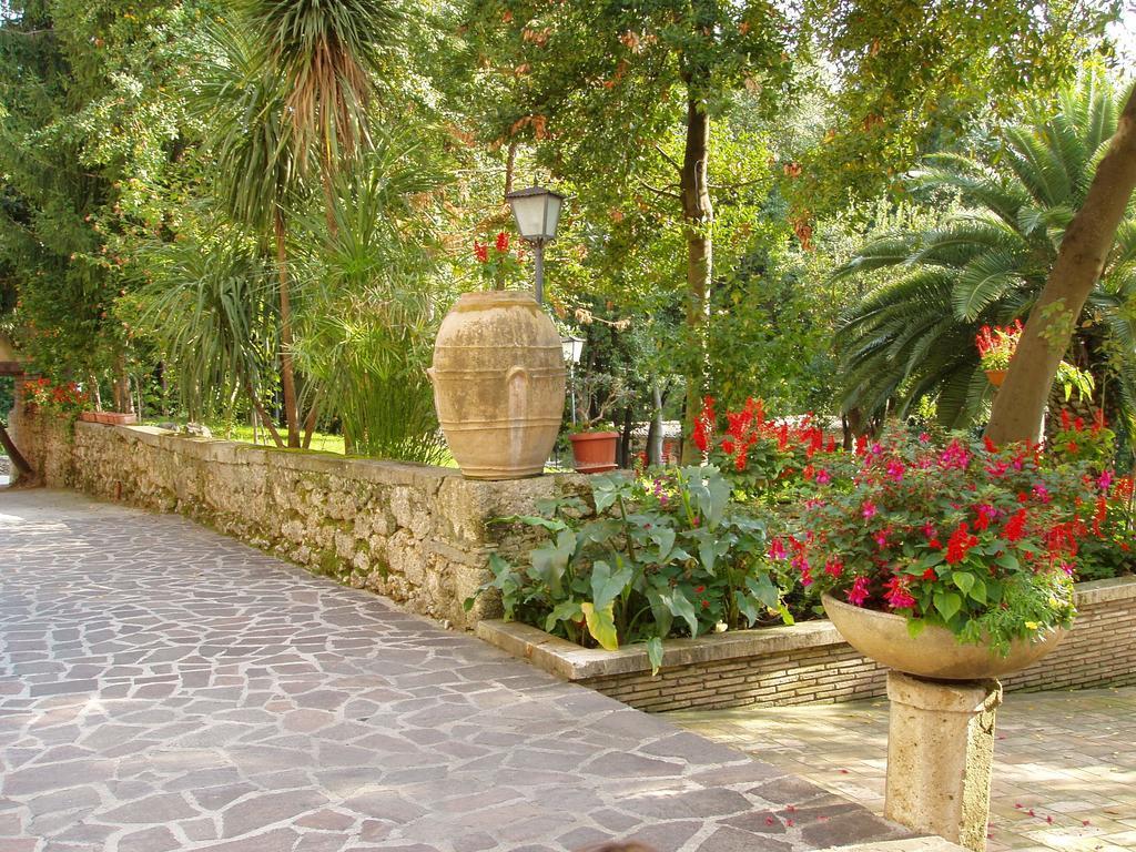Hotel Il Cavalier D'Arpino Exterior foto