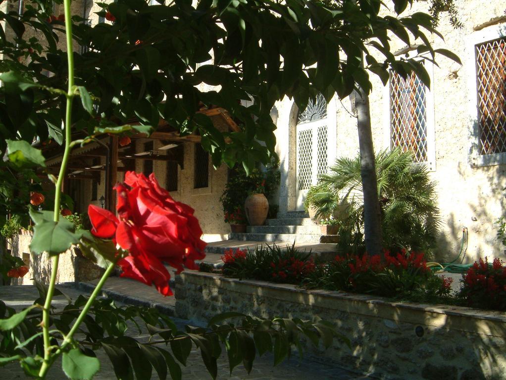Hotel Il Cavalier D'Arpino Exterior foto